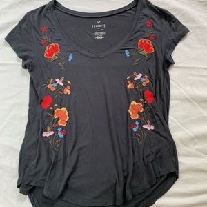 AMERICAN EAGLE soft & sexy shirt embroidered gray